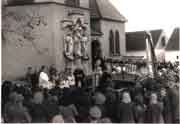 Glockenweihe 16.Nov. 1947 durch kardinal Innitzer, vor der Kirche
